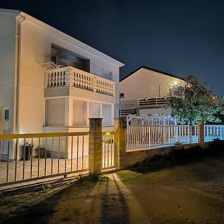 Diklo Beach Apartments Robert & Renata ซาดาร์ ภายนอก รูปภาพ
