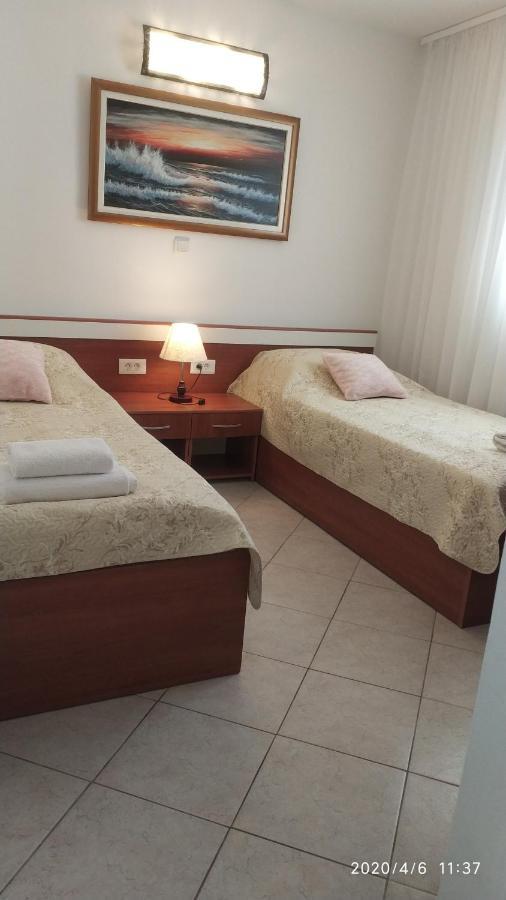 Diklo Beach Apartments Robert & Renata ซาดาร์ ภายนอก รูปภาพ