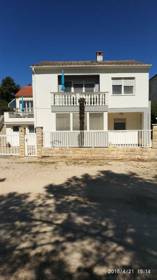 Diklo Beach Apartments Robert & Renata ซาดาร์ ภายนอก รูปภาพ